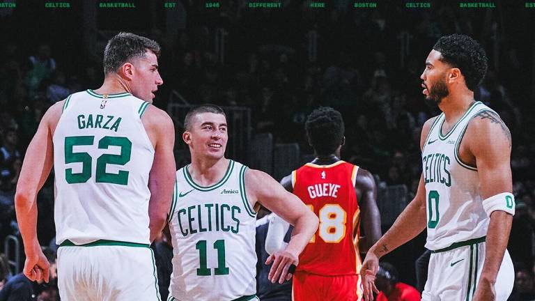 Celtics derrota a Hawks 109-102.