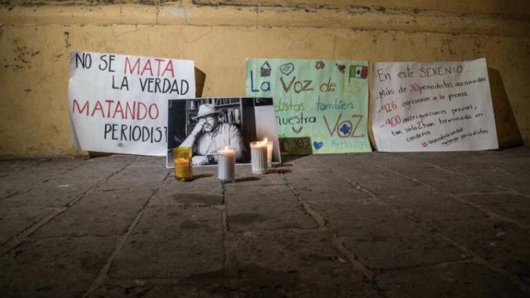 Segob asegura que van más de 100 periodistas y activistas asesinados en este sexenio