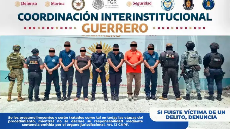 Detienen a jefe policíaco y agentes de Coyuca de Benítez, Guerrero, acusados de desaparición forzada y homicidio.