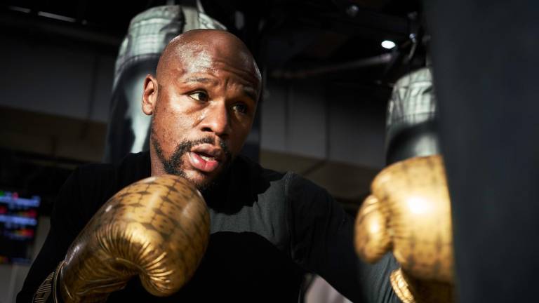 Floyd Mayweather ve cancelada su pelea de este sábado.