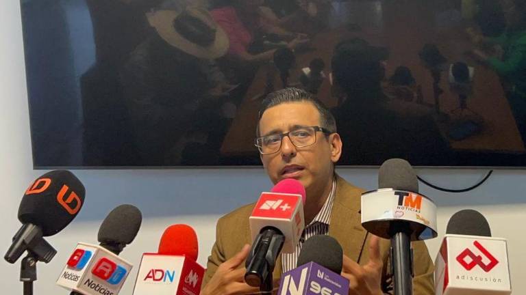 El especialista en ingeniería sísmica, Éden Bojórquez, llamó a fomentar los simulacros, definir rutas de evacuación y contar con una mochila de emergencia.