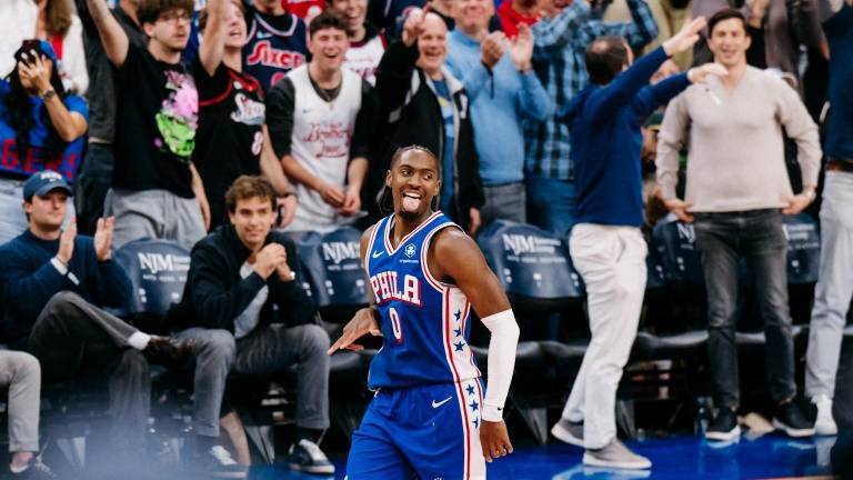 Tyrese Maxey anotó 43 puntos para llevar a los Sixers a la victoria.
