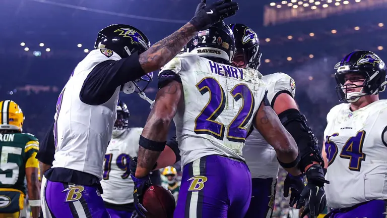 Ravens gana 41-24.