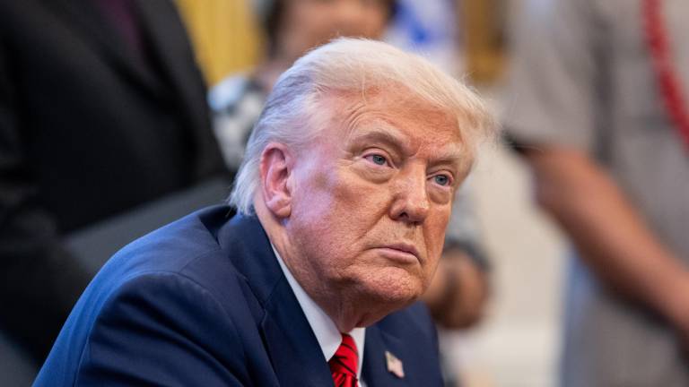 El Presidente Donald Trump confirmó que la embarcación transportaba fentanilo y otras drogas ilegales.