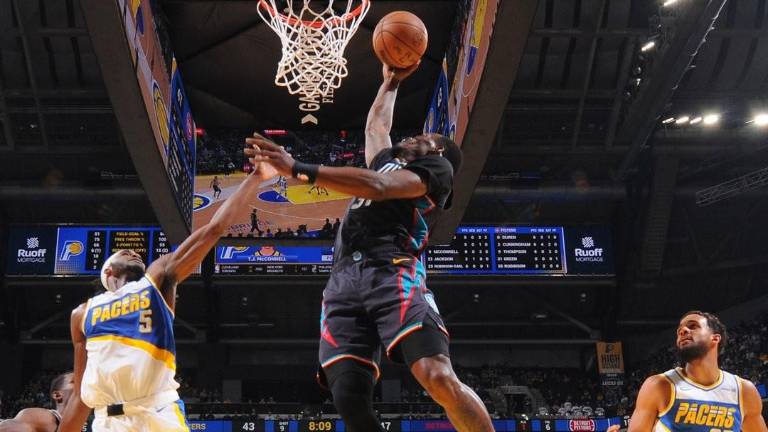 Los Pistons llegaron a 13 triunfos consecutivos, luego de doblegar a los Pacers.