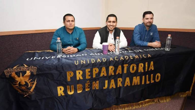 La Universidad Autónoma de Sinaloa inició en las preparatorias del sur del Estado los foros sobre la Reforma Académico Administrativa.
