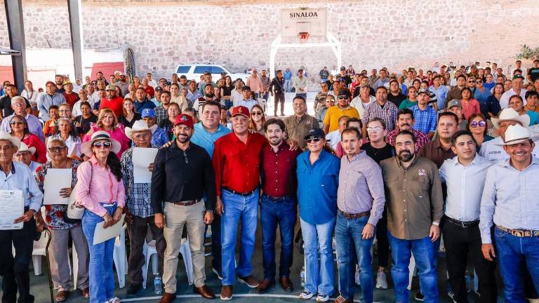 Se entregaron 807 títulos de propiedad en El Fuerte.