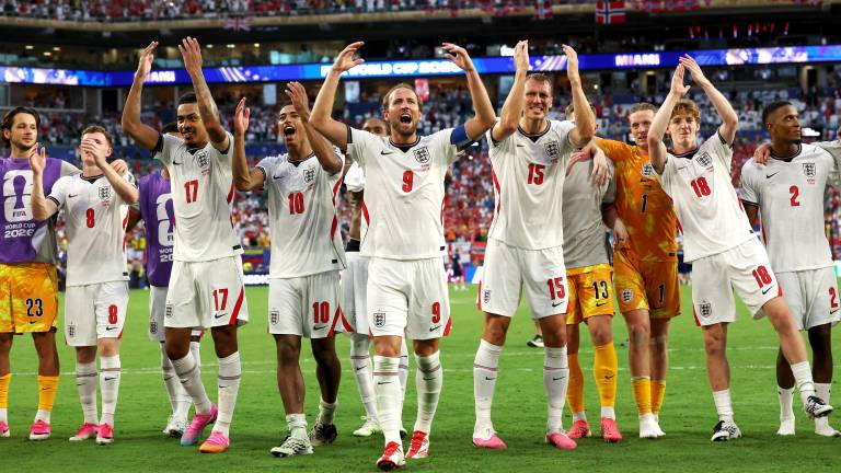 En la selección inglesa calman las aguas.
