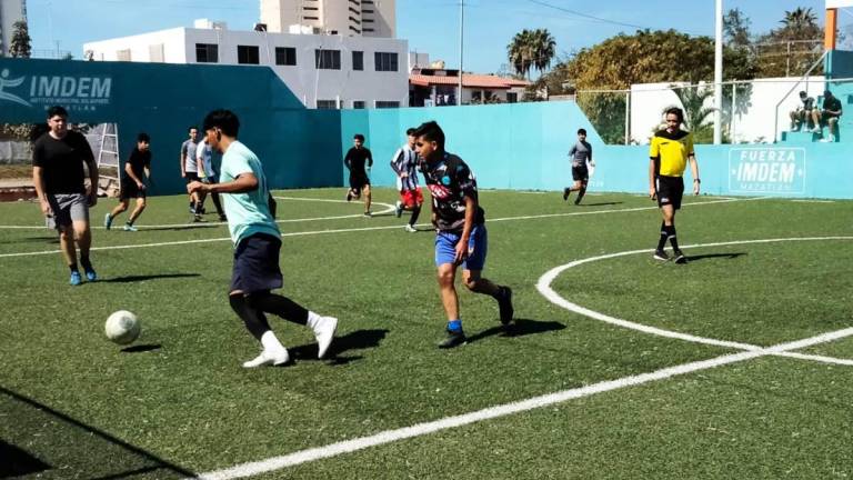 Liga de Futbol Estudiantil Municipal de Futbol Rápido arranca este viernes
