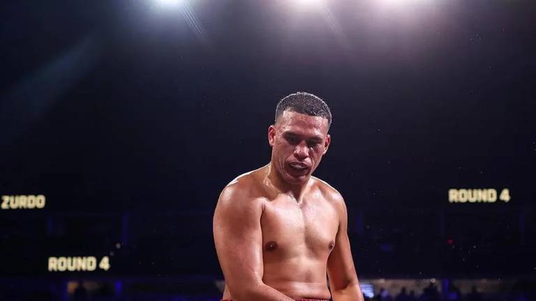 David Benavidez ya no espera concretar el combate contra el Canelo.