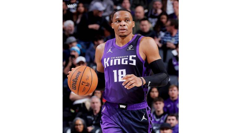 Russell Westbrook llegó 10 mil 142 asistencias.