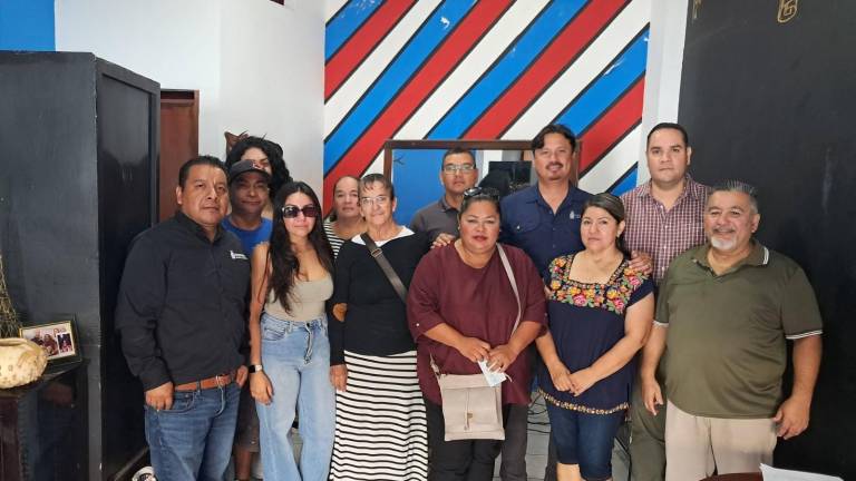 Cada comerciante recibió 5 mil pesos, como inyección de recursos para sus negocios.