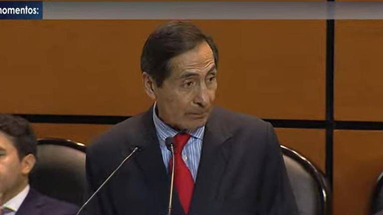 Rogelio Ramírez de la O, secretario de Hacienda, acudió este viernes a entregar el Paquete Económico para el siguiente ejercicio.