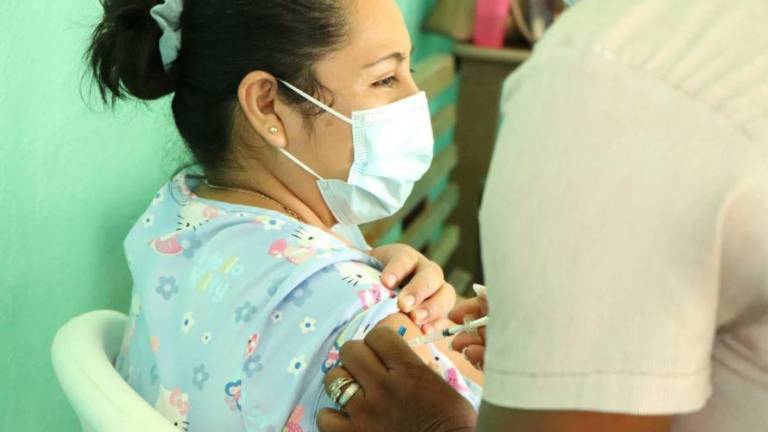Pandemia, lejos de terminar: OMS; México lleva 3 meses con reducción de casos: López-Gatell
