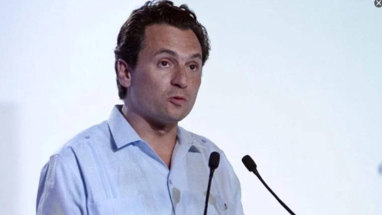 Tras dos horas de audiencia el juez desestimó la petición de la defensa del ex director de Pemex, quien tomó la palabra para declararse inocente.