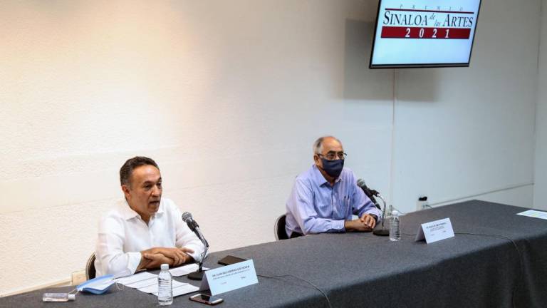 Juan Avilés Ochoa, director general del Isic, y Rodolfo Díaz Fonseca, director de Difusión y Promoción.