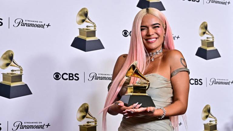 Logra Karol G ser la primer mujer en ganar un Grammy por Mejor Álbum de Música Urbana