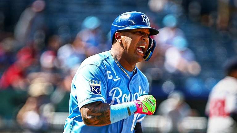 Salvador Pérez firmó por dos años más con los Reales de Kansas City.