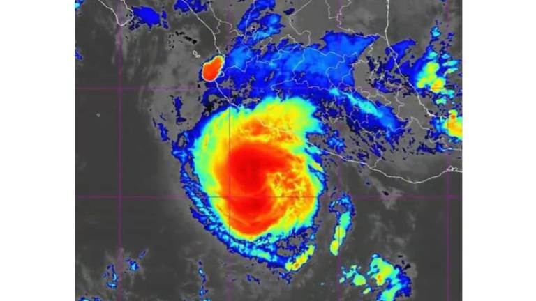 El fenómeno se localiza a 345 kilómetros al sur-suroeste de Manzanillo, Colima, y a 385 kilómetros al oeste-suroeste de Acapulco, Guerrero.