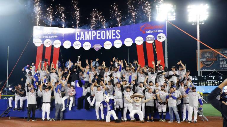 Charros se coronó ante su afición.