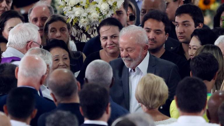 Luiz Inácio Lula da Silva, presidente electo , estuvo presente en el velorio de Pelé.