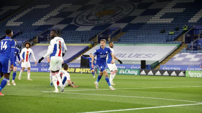 Un golazo de Iheanacho acerca al Leicester a la Liga de Campeones