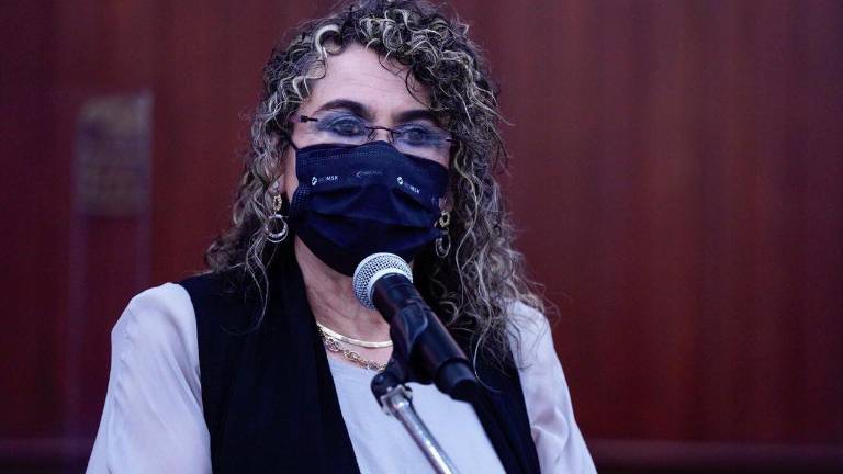 Angélica Díaz Quiñónez, Diputada con licencia.