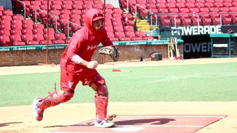 El mazatleco Óscar Jiménez busca abrirse paso en la receptoría de Venados de Mazatlán.