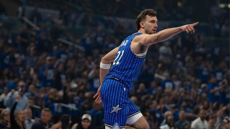Franz Wagner fue de los mejores anotadores por el Magic, pese a salir en el tercer periodo por lesión.