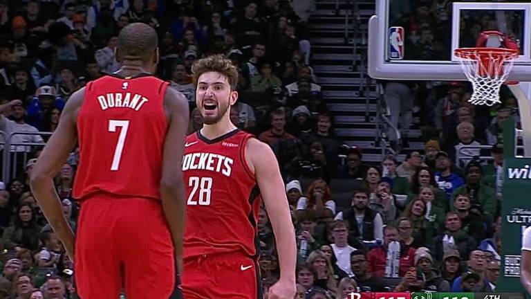 Los Houston Rockets vienen de atrás para ganar.