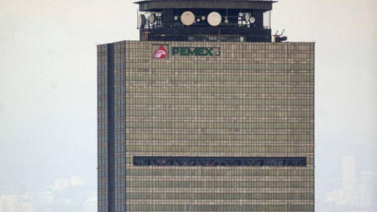 Se informó que la refinería Deer Park tiene capacidad para producir un millón 362 mil barriles diarios para abastecer el total de la demanda de diésel, gasolina, turbosina y otros petrolíferos.