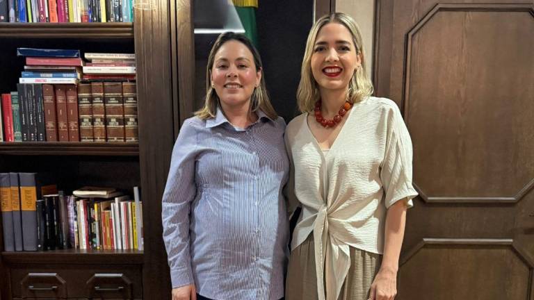 La Alcaldesa de Mazatlán, Estrella Palacios, se reunió con la Gobernadora interina de Sinaloa, Yeraldine Bonilla, para revisar proyectos prioritarios para el municipio.