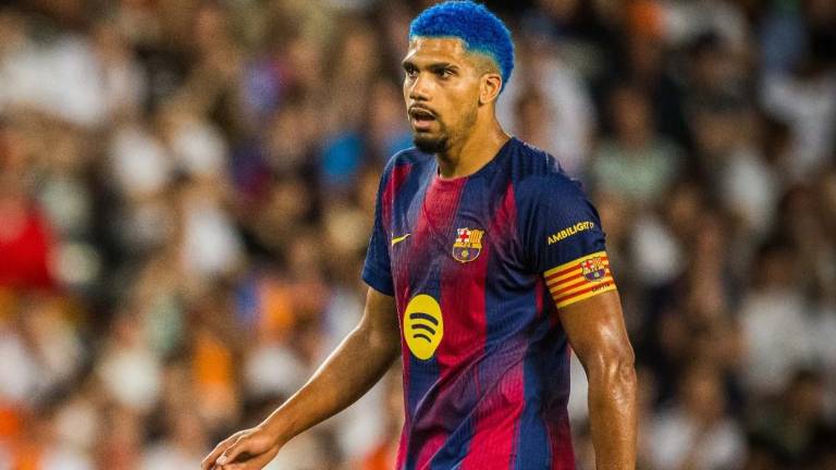 Ronald Araújo llegará a préstamo.
