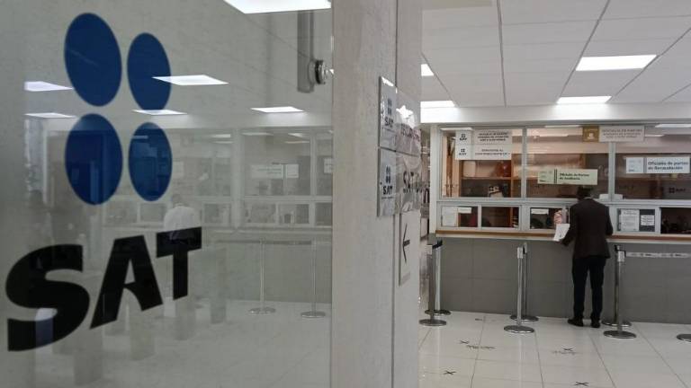 El Servicio de Administración Tributaria señaló que auditaría a 12 mil pequeños y medianos contribuyentes.