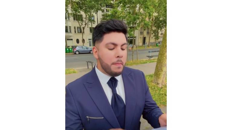 El Alcalde de Elota, Richard Millán, pagó 60 mil 900 pesos para acudir a un foro de alcaldes en París.