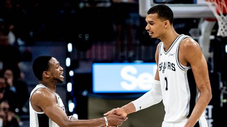 San Antonio se convirtió en el segundo equipo clasificado para la siguiente ronda de la postemporada.