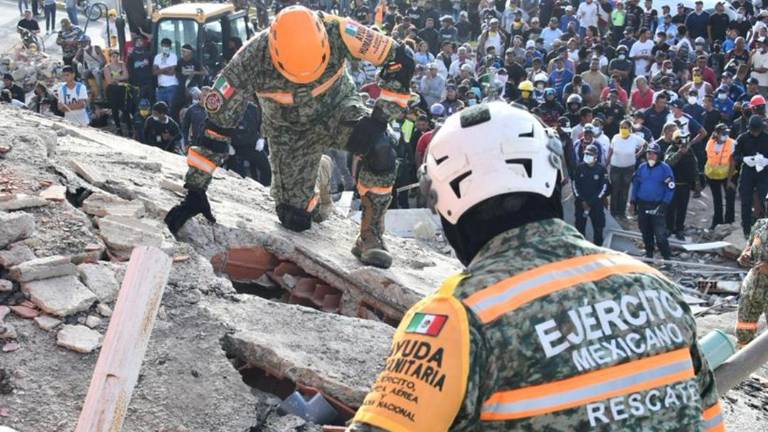 Elementos del ejército ya se encuentran realizando labores de rescate en Venezuela.