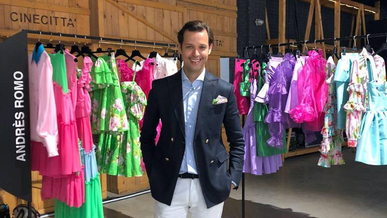 Andrés Romo durante su participación en la Semana de la Moda en Roma, Italia.