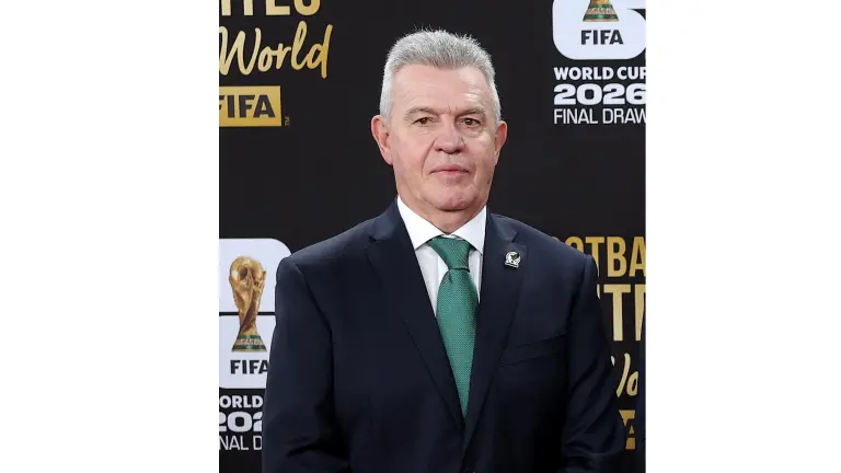 Javier Aguirre da sus declaraciones tras el sorteo.