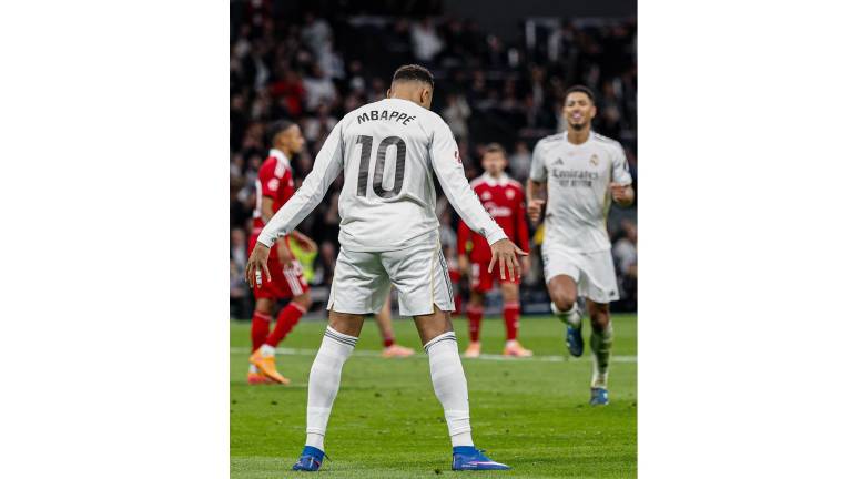 Mbappé celebra a lo Cristiano Ronaldo.