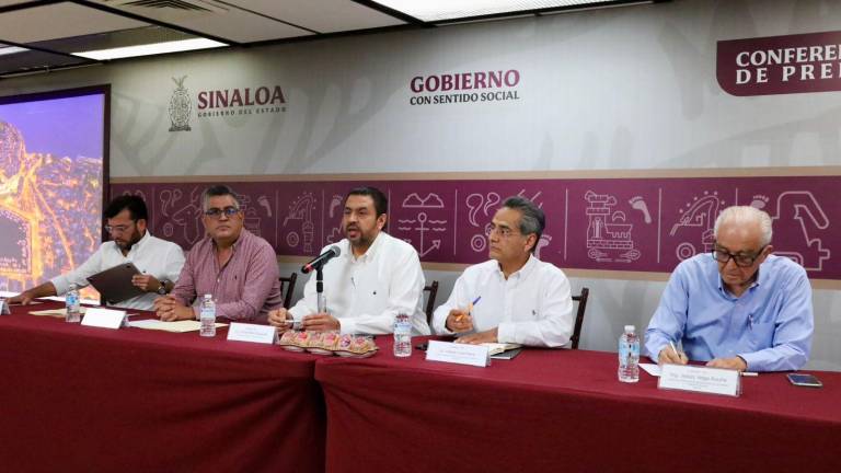 Las autoridades exhortaron a las empresas acopiadoras a concretar contratos con los 25 mil 500 productores sinaloenses, para acelerar el pago de la cosecha de las 350 mil hectáreas registradas de maíz.