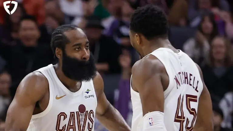 James Harden y Donovan Mitchell fueron las bujías de los Cavs.