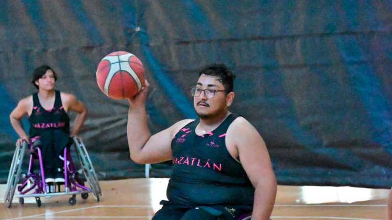 Los basquetbolistas se concentran en el CAR.