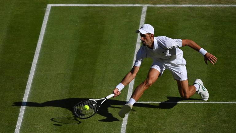 El serbio se mide a Kyrgios el domingo en busca de su séptima corona en Londres.