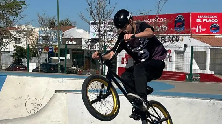 Una vistosa competencia se presenció en el Parque de la Juventud.