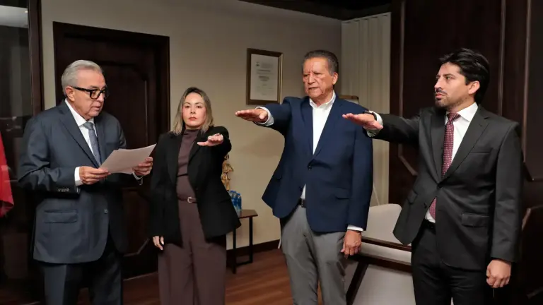 Recientemente, el Gobernador Rubén Rocha Moya tomó protesta a Yeraldine Bonilla como nueva Secretaria de Gobierno de Sinaloa.