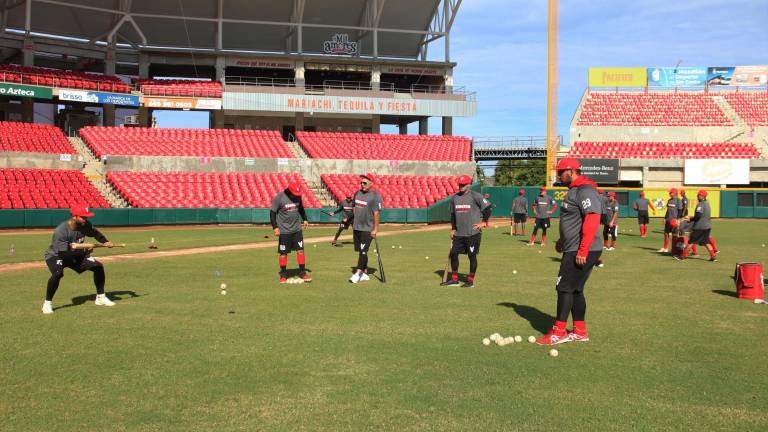 Venados de Mazatlán mantuvo sus prácticas sobre el terreno de juego del Teodoro Mariscal.