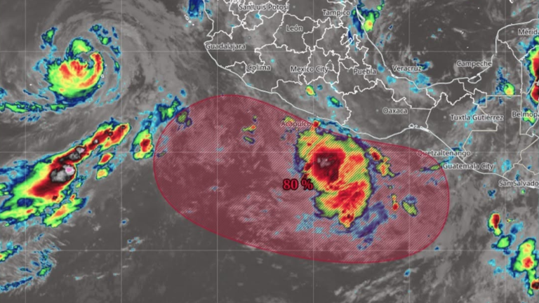 El huracán Rachel sigue en categoría 1.