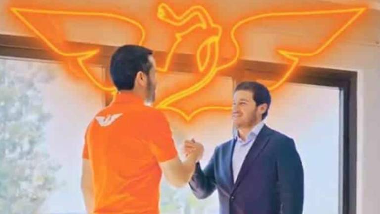 Imágenes del video en el que Samuel García le cede la estafeta como precandidato a Jorge Álvarez Máynez.