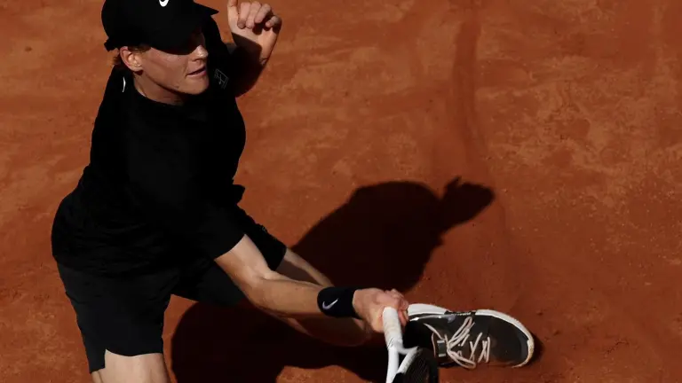Jannik Sinner va viento en popa en el Masters de Roma.